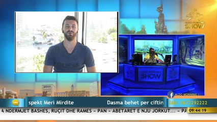 Download Video: Aldo Morning Show/ I kerkon gruas qe te lahet, plas sherri mes çiftit ne Vlore (13.09.17)