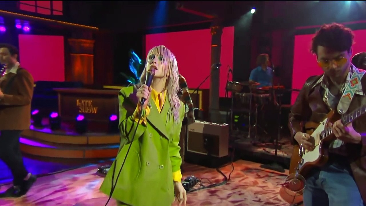 Paramore Performs 'Rose Colored Boy'