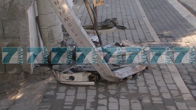 KAMEZ, AKSIDENTOHEN FEMIJET, HUMB JETEN PASAGJERI 15 VJEÇAR - News, Lajme - Kanali 7