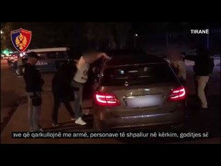 Pranga dy personave, kapen me drogë dhe thika