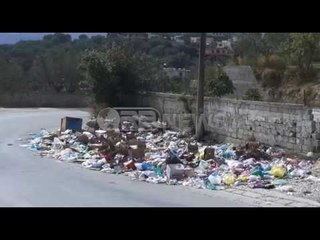 Ora News - Mungojnë kontenierët, në Babicë jetohet në mes të mbetjeve urbane