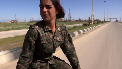 Filles du feu Bande-annonce VO (2018)