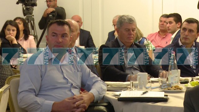 BIZNESI ANKOHET TE MINISTRJA QATO - News, Lajme - Kanali 7