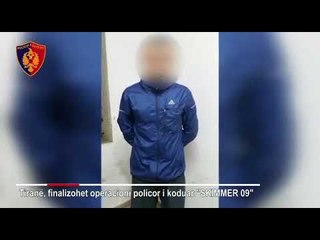 Ora News - Vidhnin ATM-të e bankave në Tiranë, arrestohet bullgari, në kërkim tjetri