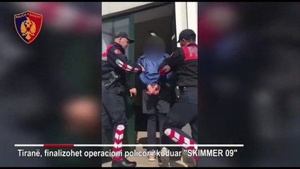 Arrestohet bullgari që vidhte bankomatet me karta të klonuara