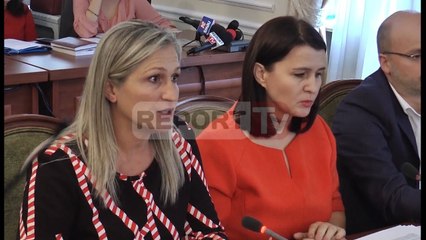 Report TV - Ndërpritet mbledhja te "Ligjet", debate për institucionet e Vettingut