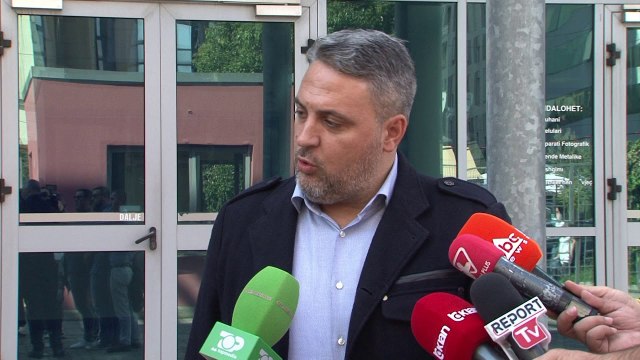 Ngjarja e Elbasanit, Petrit Çela kallezon 6 punonjes policie