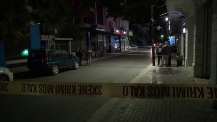 PLAGOSET 34 VJECARI NE ELBASAN, KLIENTI QELLON ME PISTOLETE PRONARIN E NJE PIKE BASTESH LAJM