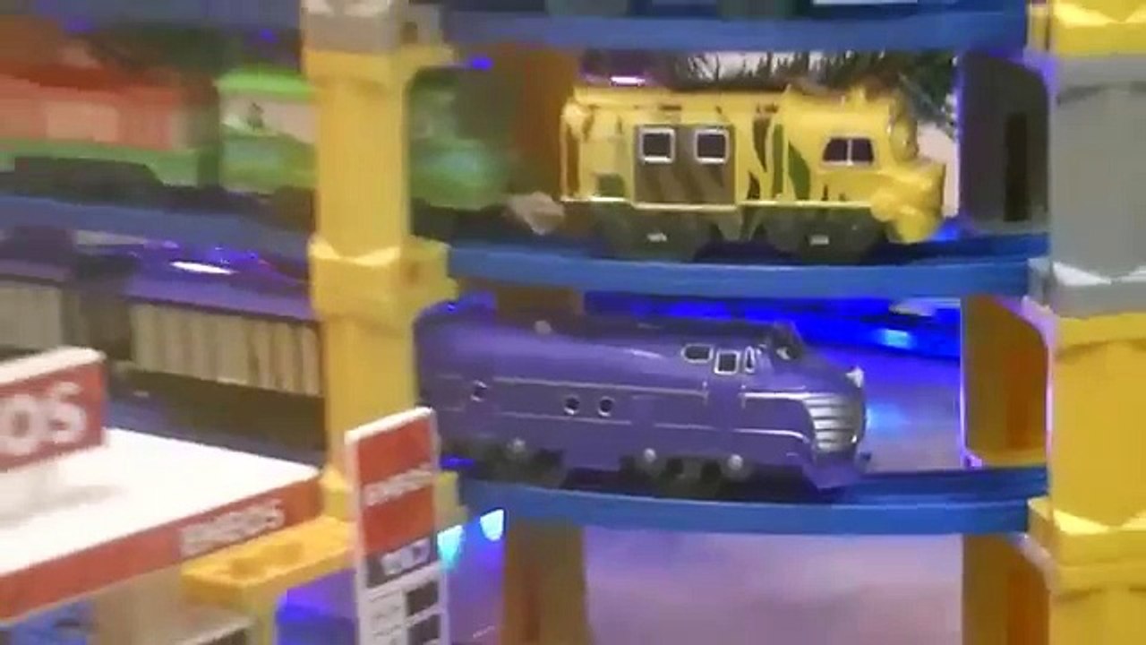 hračka lokomotiva】hračky vláčky Chuggington Bruno Brewster 00990 cz