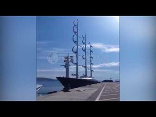 Ora News – Mbërrin në Sarandë jahti luksoz, ja VIP-at që e kanë përdorur