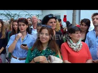 Ora News – Ambasadorja e Holandës: Besojmë në fuqinë dhe kontributin e grave