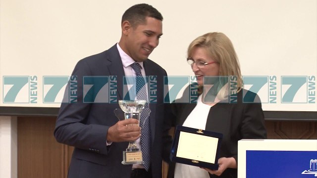 TRANSPARENCA ME QYTETARET, BASHKIA E TIRANES RENDITET E PARA - News, Lajme - Kanali 11