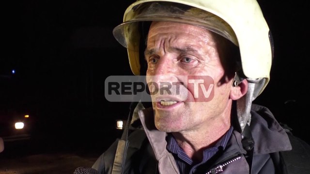 Report TV - Vlorë, përfshihet në flakë një garazh pallati, flet drejtori i zjarrfikësve