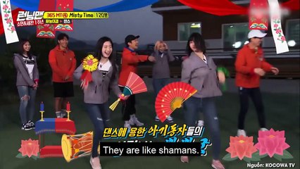 Cover hit 100 triệu view của Momoland, Twice bị nhận xét trông như pháp sư