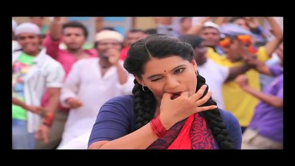 Looks of Urmilla in Pyaar Vali Love Story