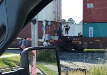 Investigation Underway After Students Left to Climb Over Train in Virginia