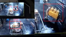भगवान के मंदिर से दान पेटी पार कर ले गए चोर, देखें CCTV Footage
