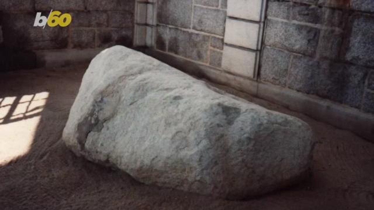 The Lamest Tourist Traps Around the Globe