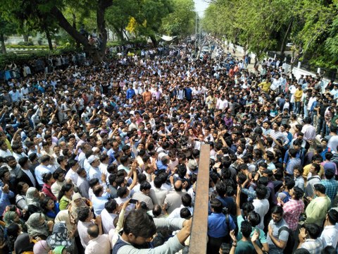 AMU students stopped classes for the second day, for five days