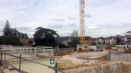 Vue d'ensemble du chantier de la future piscine du Carrousel