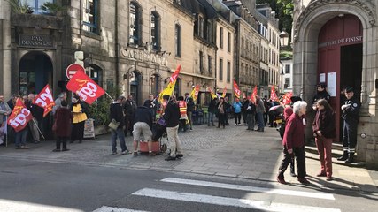 Grève à la SNCF : les cheminots devant la préfecture de Quimper