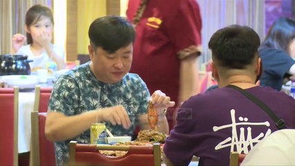 Kinë, festa kombëtare shënohet me bum në turizëm - Top Channel Albania - News - Lajme