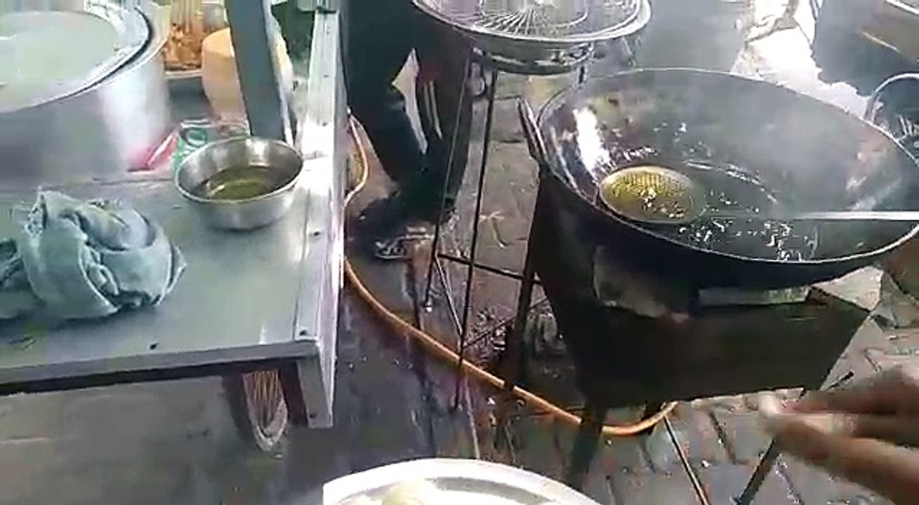 How to make bhature