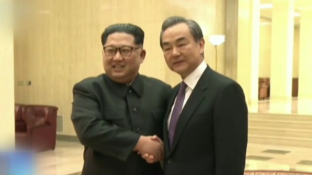 왕이 中 외교부장, 김정은 위원장 면담... 협조 강화 원해 / YTN