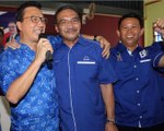 Hisham supports old pal Liow in Bentong