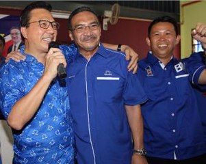 Hisham supports old pal Liow in Bentong
