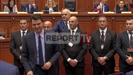 Report TV - Rama-Basha ‘përplasen’, futet Garda: Lëre, është çun i mirë