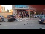 Ora News - Vlorë - “BMW”-ja fluturon dhe përplas 3 makina