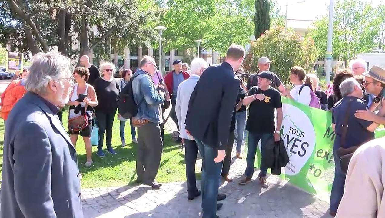 Les Cobayes accueillis à Martigues par Alternatiba, le maire et le député