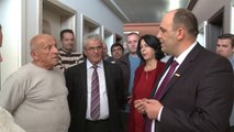 Fazli Hoxha viziton biznesin e zdruktarisë ''Brovina'' në Gjakovë - Lajme