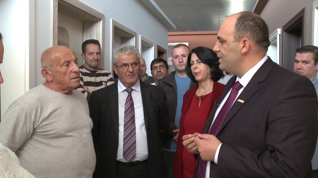 Fazli Hoxha viziton biznesin e zdruktarisë ''Brovina'' në Gjakovë - Lajme