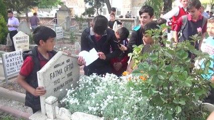 Çorum Gizemli Kızın Görüldüğü Mezarlığa Akın Edenler, Polise Zor Anlar Yaşattı Hd