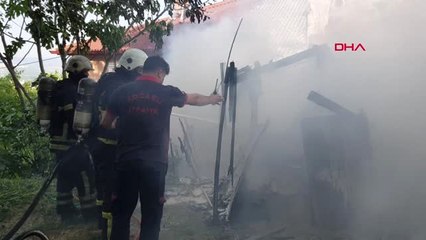 Koaceli Kömürlük Yandı, 3 Kişi Dumandan Etkilendi-Hd