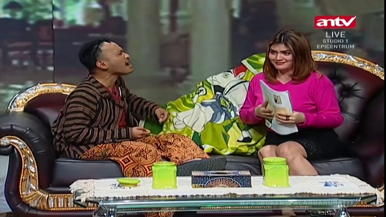 Ekspresi Ayu Ting Ting Lihat Hilda Cium Raffi Ahmad di Pesbukers || MeoNK 02/05/2018