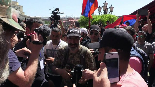 Los seguidores del líder opositor armenio paralizan Ereván