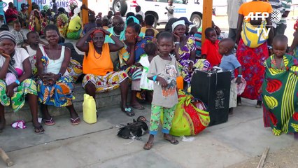 下载视频: Refugees from DR Congo flee to safety in Uganda