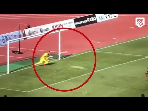 MILAGRE ? MURALHA PULOU PRA ESQUERDA E PEGOU PÊNALTI NO JAPÃO