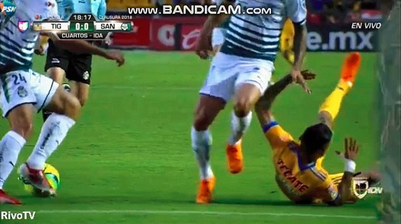 Hugo Ayala Goal ~ UANL Tigres vs Santos Laguna