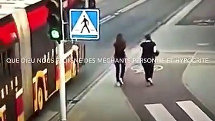 Méfie-toi de tes amis...