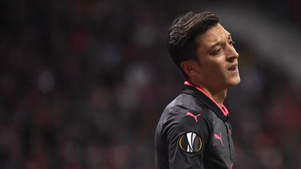 Wenger defends Ozil after Keown criticism