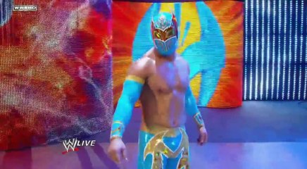 SIN CARA DEBUT EN ESPAÑOL WWE RAW 4/4/2011 EN ESPAÑOL