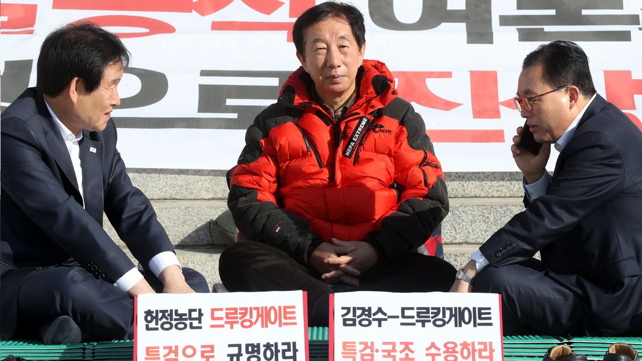 "한국당과 협상 불가"...단식 농성 지속 / YTN