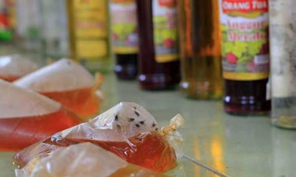 Miras Ilegal Selalu Disorot, Bagaiman dengan Miras Legal?
