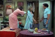 Rhoda S02E08 - Somebody Down There Likes Him