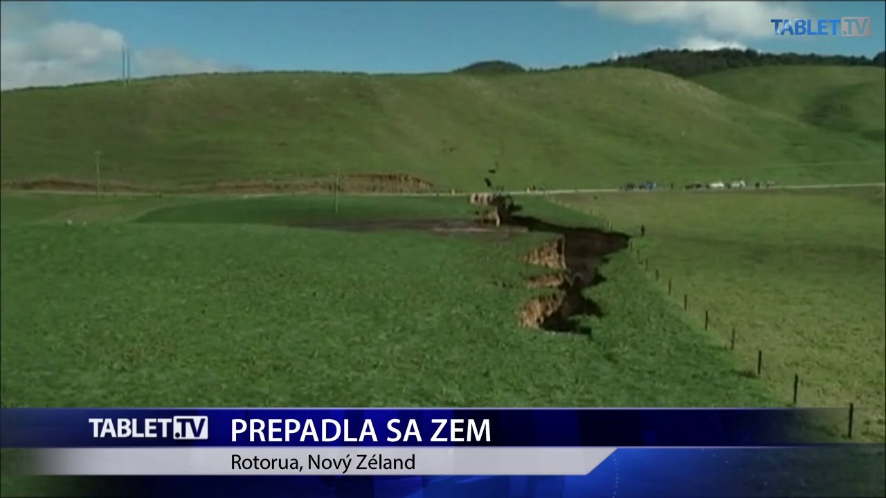 Na Novom Zélande sa uprostred farmy prepadla zem, jej veľkosť prirovnávajú ku dvom futbalovým ihriskám