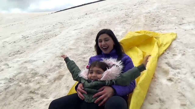 Muş'ta iki mevsim bir arada yaşanıyor